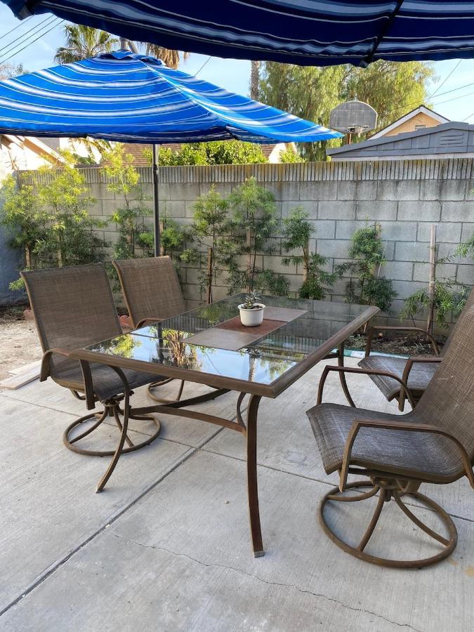 Private Room In La With Free Wifi And Tv With Shared Kitchen 로스앤젤레스 외부 사진