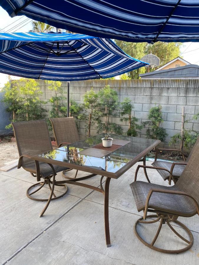 Private Room In La With Free Wifi And Tv With Shared Kitchen 로스앤젤레스 외부 사진