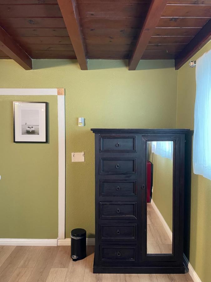 Private Room In La With Free Wifi And Tv With Shared Kitchen 로스앤젤레스 외부 사진