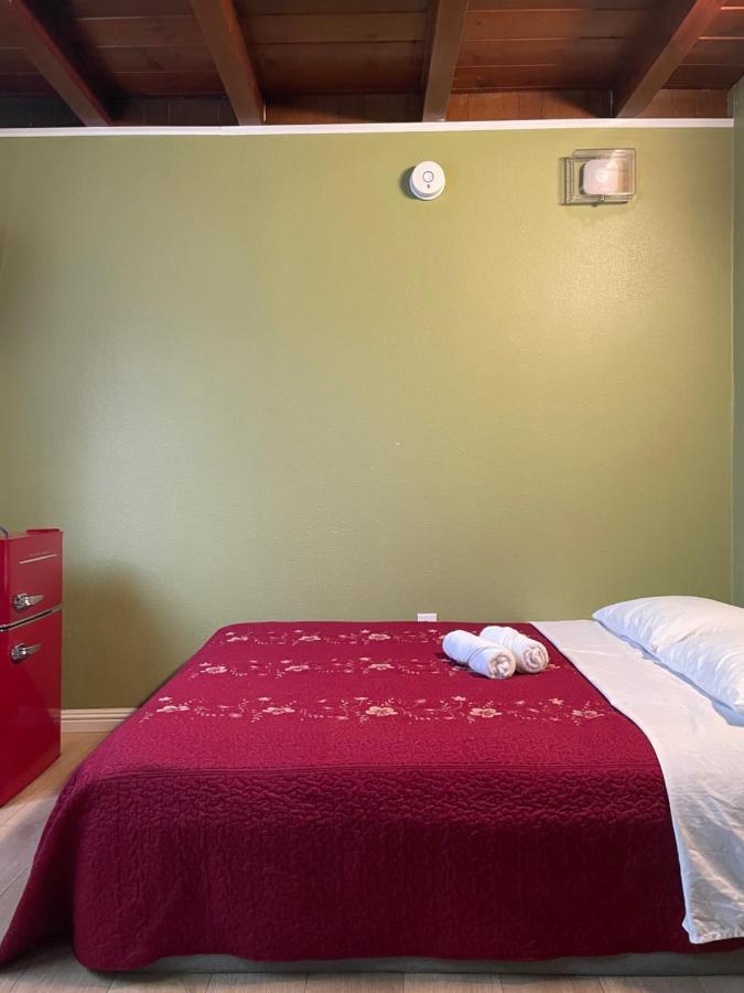 Private Room In La With Free Wifi And Tv With Shared Kitchen 로스앤젤레스 외부 사진