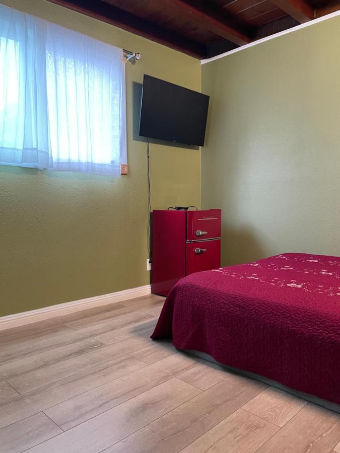 Private Room In La With Free Wifi And Tv With Shared Kitchen 로스앤젤레스 외부 사진