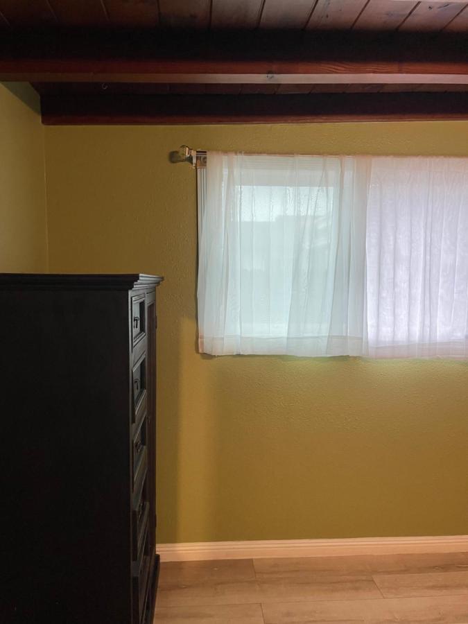 Private Room In La With Free Wifi And Tv With Shared Kitchen 로스앤젤레스 외부 사진