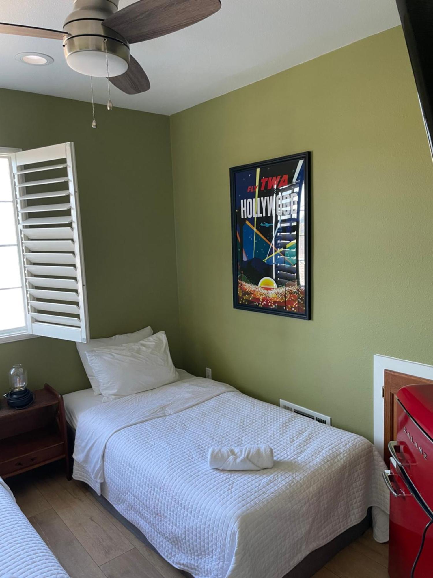 Private Room In La With Free Wifi And Tv With Shared Kitchen 로스앤젤레스 외부 사진